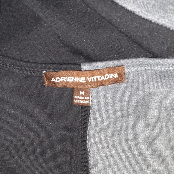 Adrienne Vittadini modest diagonal Striped dress size M - Picture 3 of 3